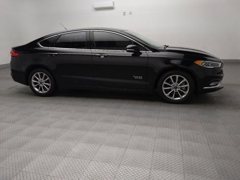 Used 2018 Ford Fusion Energi Platinum image 11