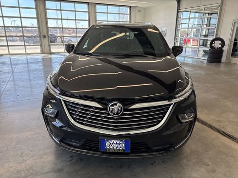 Used 2023 Buick Enclave Essence AWD/4WD image 8