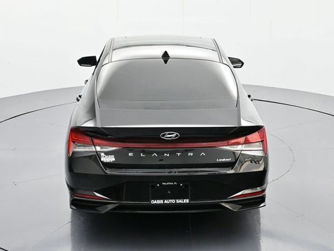 Used 2023 Hyundai Elantra Limited image 33