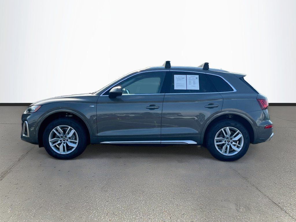 Used 2023 Audi Q5 2.0T Premium w/ Convenience Package AWD/4WD image 4