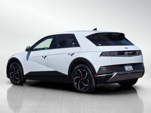 Used 2024 Hyundai Ioniq 5 SE image 6