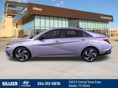 Used 2025 Hyundai Elantra Sport FWD image 5