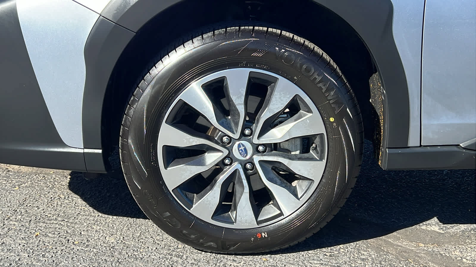 Certified 2025 Subaru Outback Limited AWD/4WD image 10
