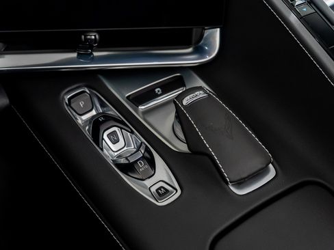 Used 2020 Chevrolet Corvette Stingray Convertible w/ 1LT image 39