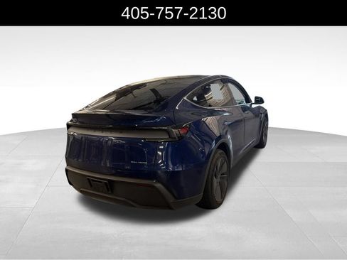 Used 2026 Tesla Model Y AWD image 3