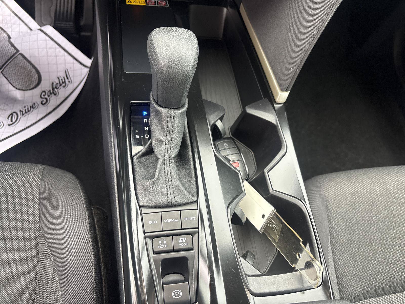Used 2025 Toyota Camry LE FWD image 22