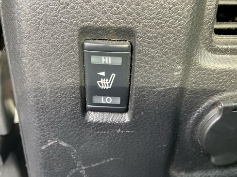 Used 2021 Nissan Titan PRO-4X w/ Pro-4x Convenience Package AWD/4WD image 40