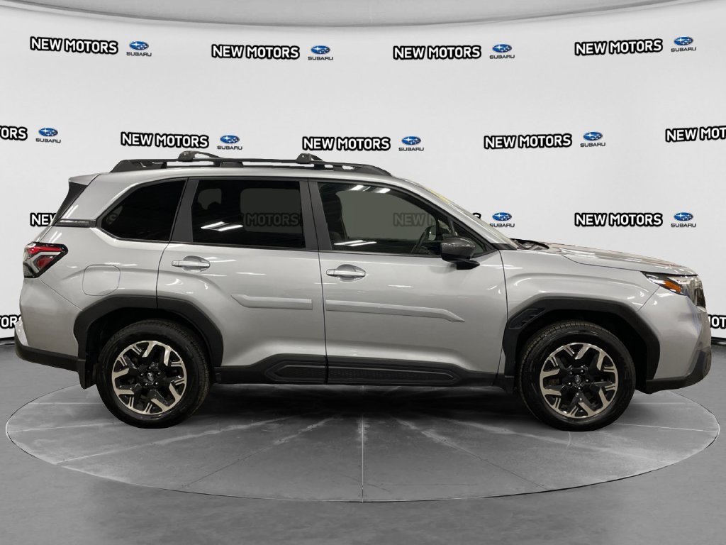 Used 2025 Subaru Forester Premium w/ Convenience Package #1 AWD/4WD image 6