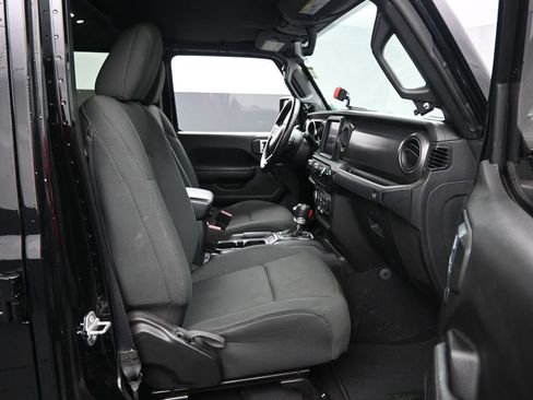 Used 2021 Jeep Gladiator Sport image 29