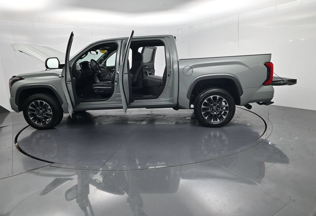 Used 2026 Toyota Tundra Limited AWD/4WD image 61