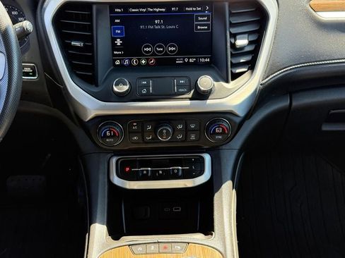 Used 2022 GMC Acadia SLE FWD image 14