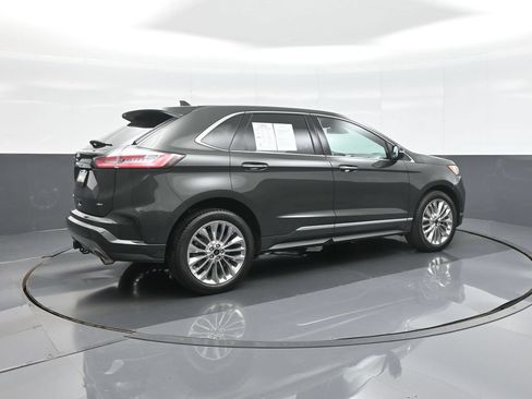 Used 2022 Ford Edge Titanium w/ Equipment Group 301A AWD/4WD image 7