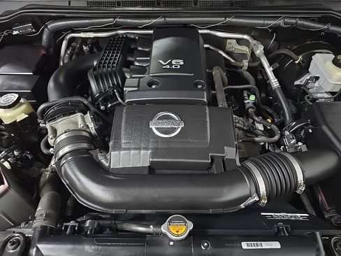 Used 2013 Nissan Frontier PRO-4X w/ Pro-4x Luxury Pkg image 13