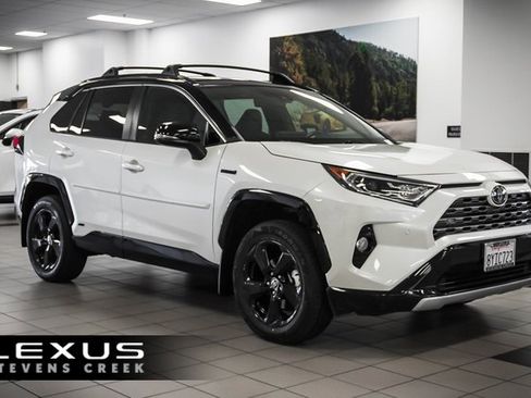 Used 2021 Toyota RAV4 XSE image 1