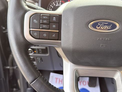 Used 2023 Ford Expedition XLT image 17