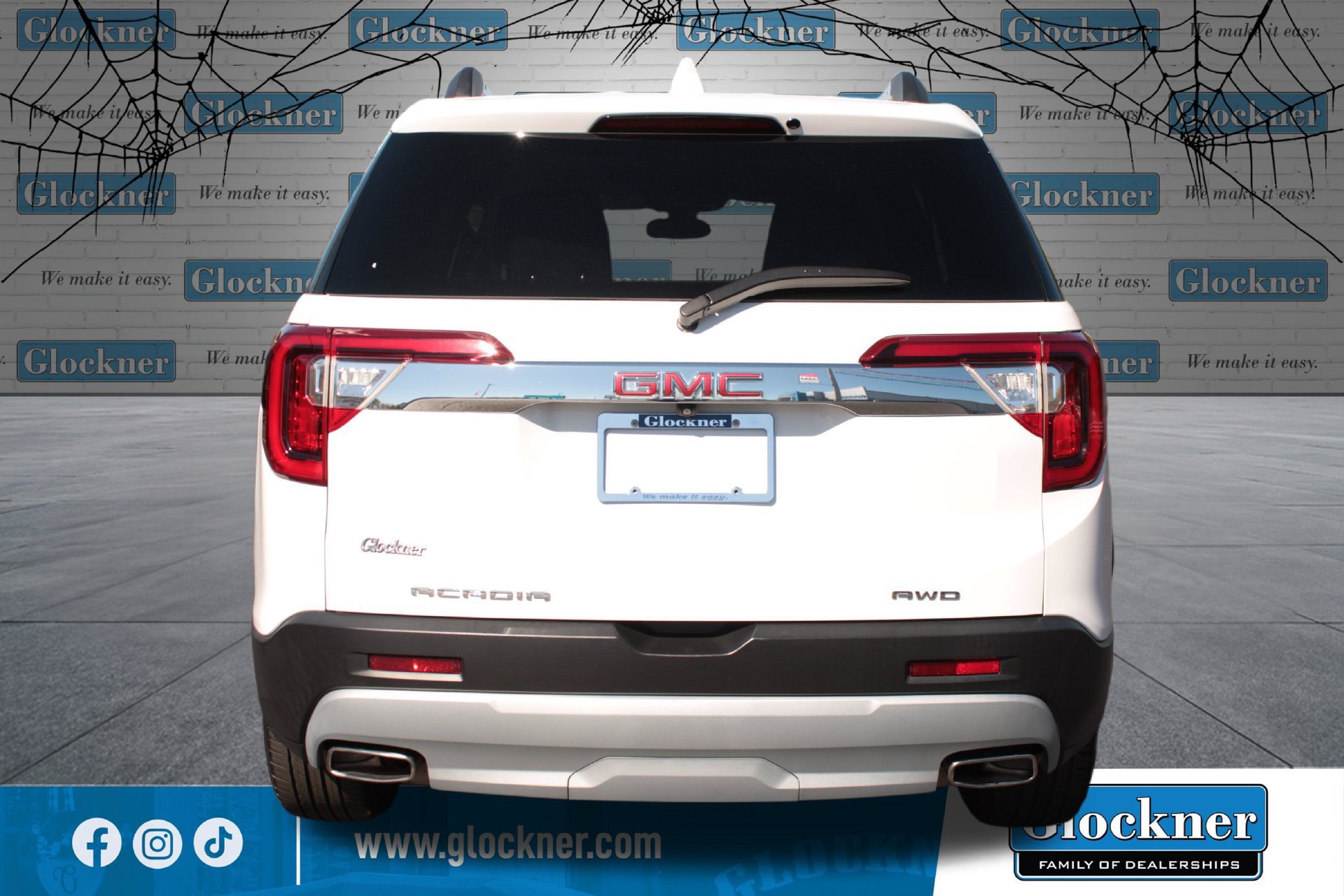 Used 2023 GMC Acadia SLT w/ Preferred Package AWD/4WD image 7