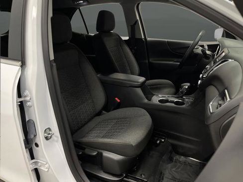 Used 2024 Chevrolet Equinox LT image 28
