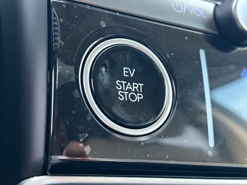 New 2026 Hyundai Ioniq 5 SE image 23