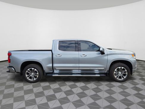 Used 2024 Chevrolet Silverado 1500 High Country w/ Technology Package AWD/4WD image 6