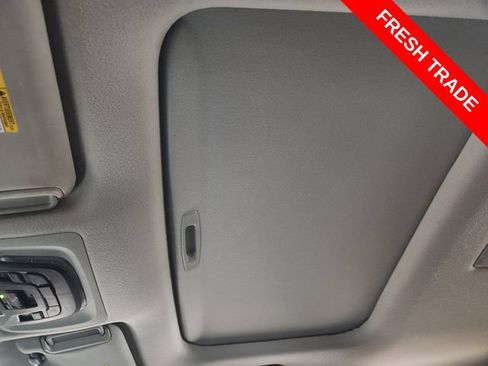 Used 2023 Toyota Corolla Cross XLE w/ Convenience Package FWD image 25