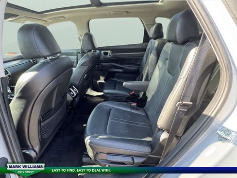 Used 2023 Kia Sorento SX image 23
