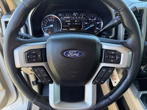 Used 2019 Ford F250 Lariat w/ Chrome Package image 12