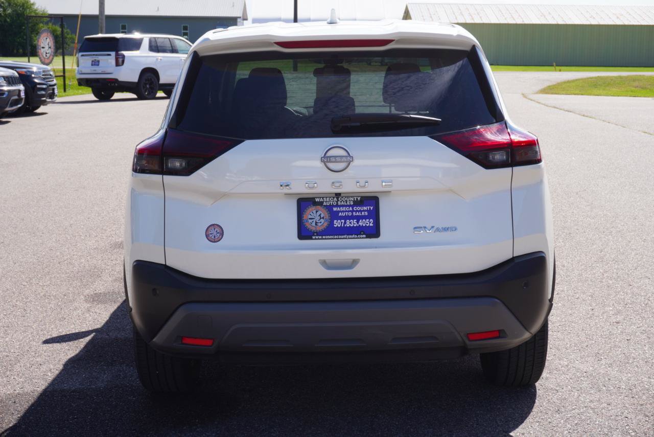 Used 2023 Nissan Rogue SV AWD/4WD image 4