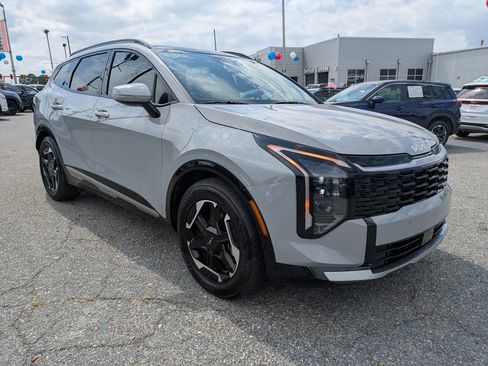 Used 2026 Kia Sportage SX FWD image 2