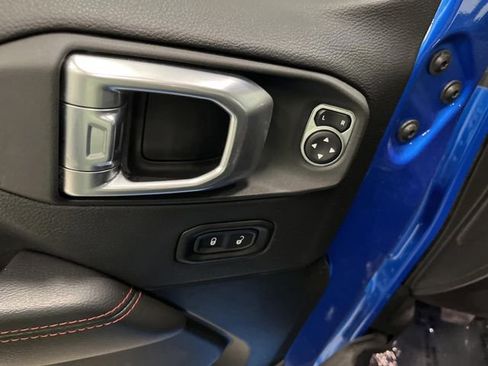 Used 2022 Jeep Wrangler Unlimited Rubicon image 28