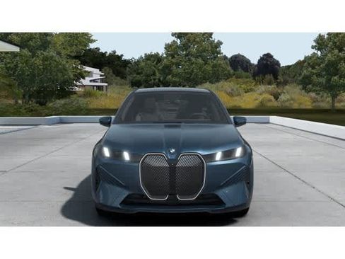 New 2026 BMW iX xDrive45 image 3