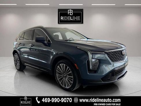 Used 2024 Cadillac XT4 Premium Luxury w/ Cold Weather Package FWD image 2