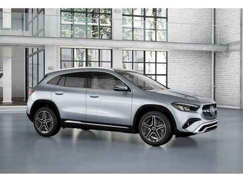 New 2026 Mercedes-Benz GLA 250 4MATIC image 13