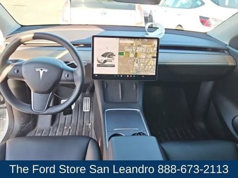 Used 2021 Tesla Model Y Long Range AWD/4WD image 9