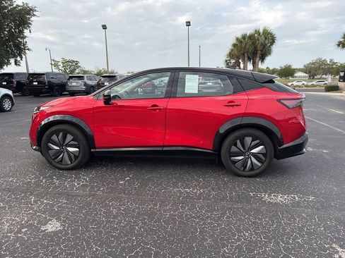 Used 2024 Nissan Ariya AWD image 9