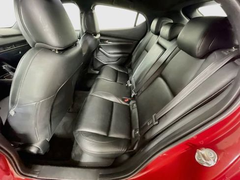 Used 2019 MAZDA MAZDA3 Hatchback FWD image 21