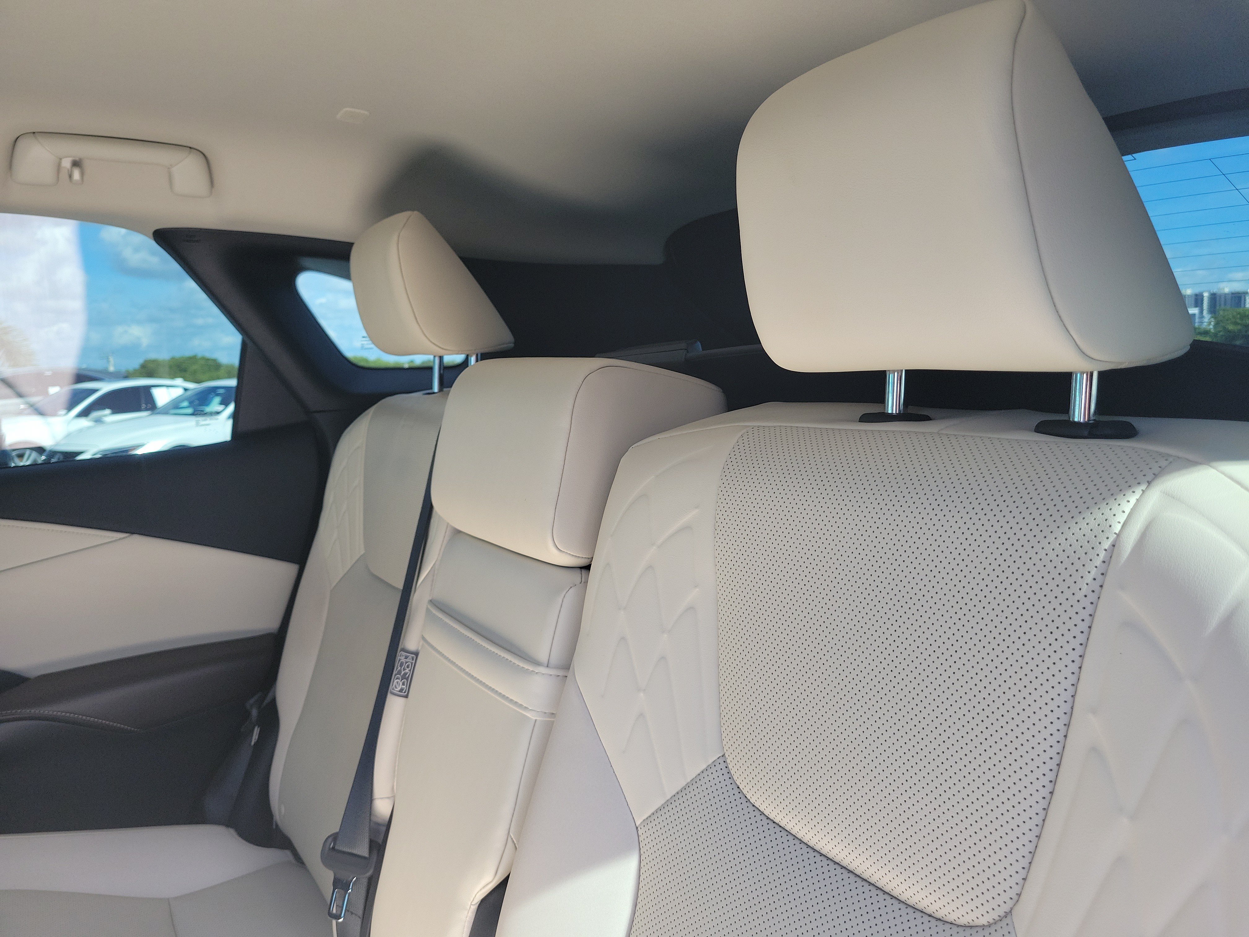 Certified 2024 Lexus RX 350 FWD w/ Technology Package image 12