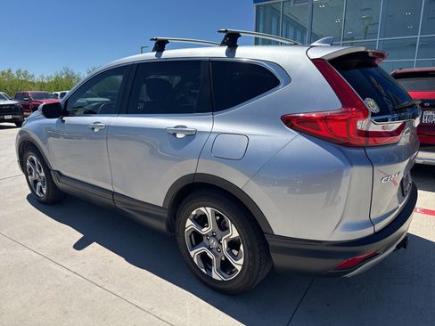 Used 2018 Honda CR-V EX image 3