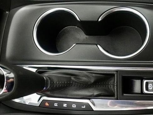 Used 2021 Chevrolet Equinox LT w/ LPO, Floor Liner Package image 18