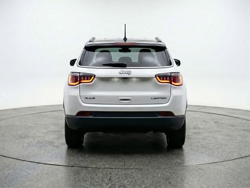 Used 2025 Jeep Compass Limited AWD/4WD image 7