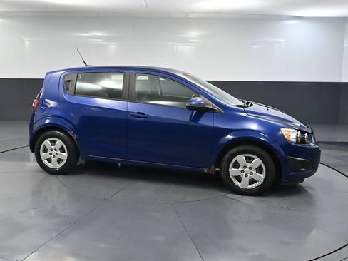 Used 2013 Chevrolet Sonic LS FWD image 3
