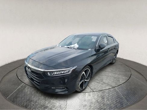 Used 2018 Honda Accord Sport image 3