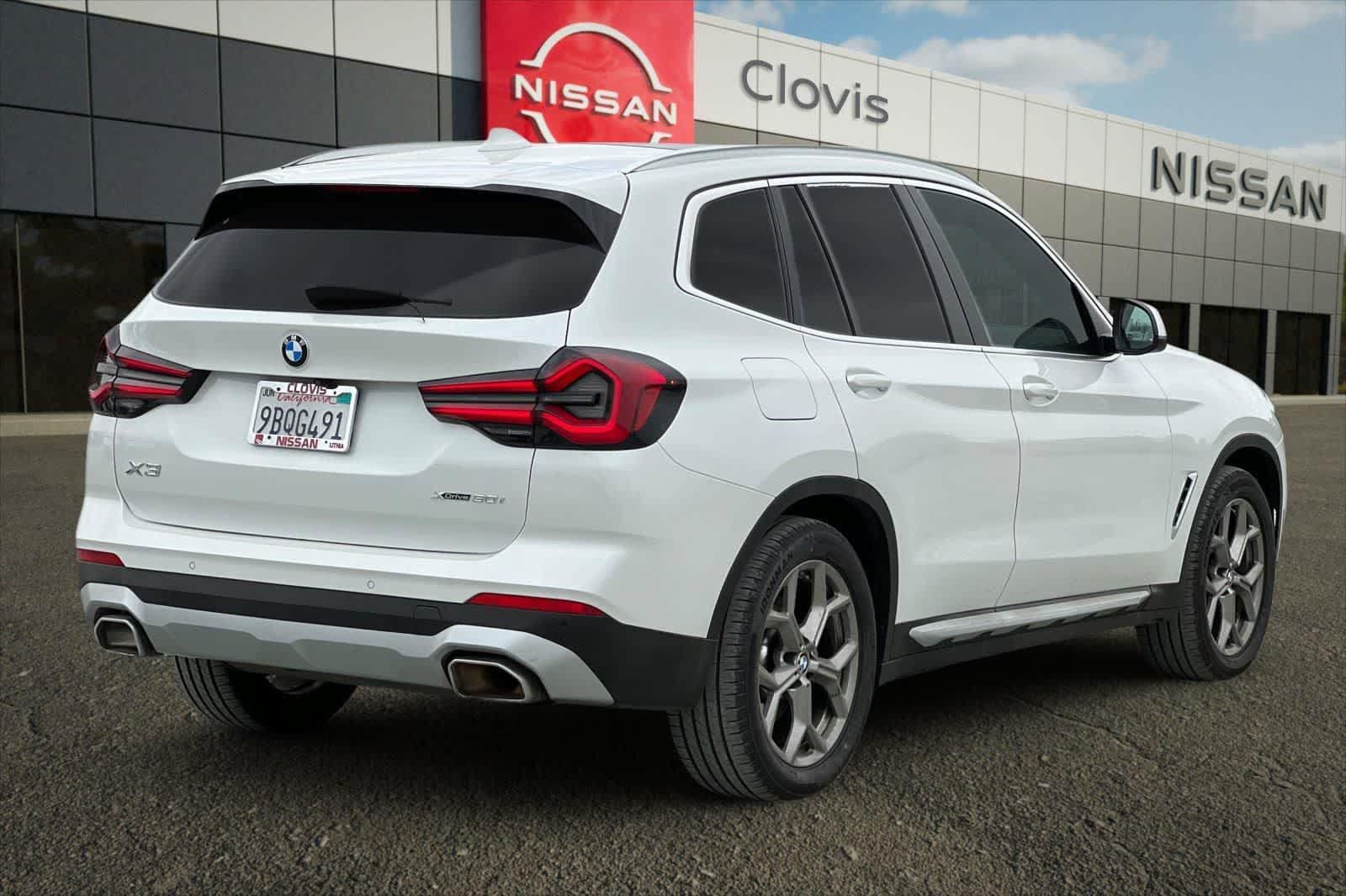 Used 2022 BMW X3 xDrive30i w/ Premium Package 2 AWD/4WD image 3
