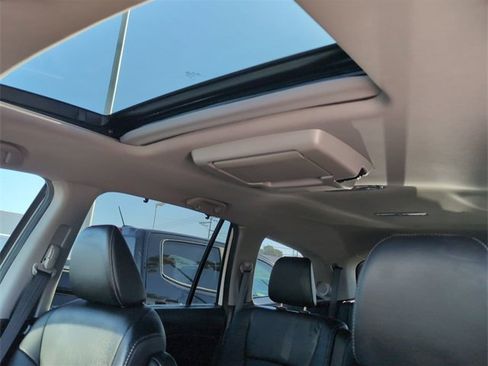 Used 2020 Honda Pilot Touring image 18