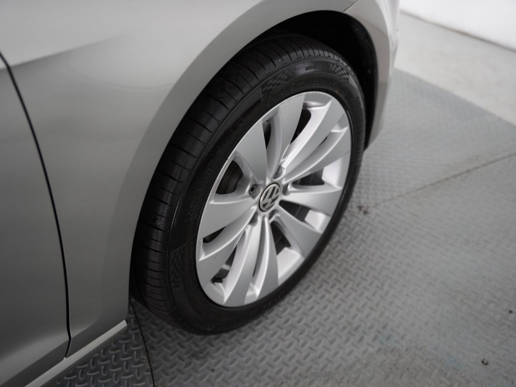 Used 2015 Volkswagen Golf TDI S FWD image 55