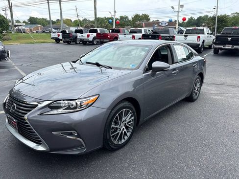 Used 2017 Lexus ES 350 w/ Navigation System Package FWD image 7