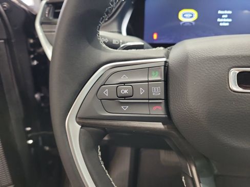 New 2026 Jeep Grand Cherokee Altitude AWD/4WD image 12