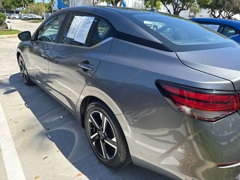 Used 2024 Nissan Sentra SV image 14