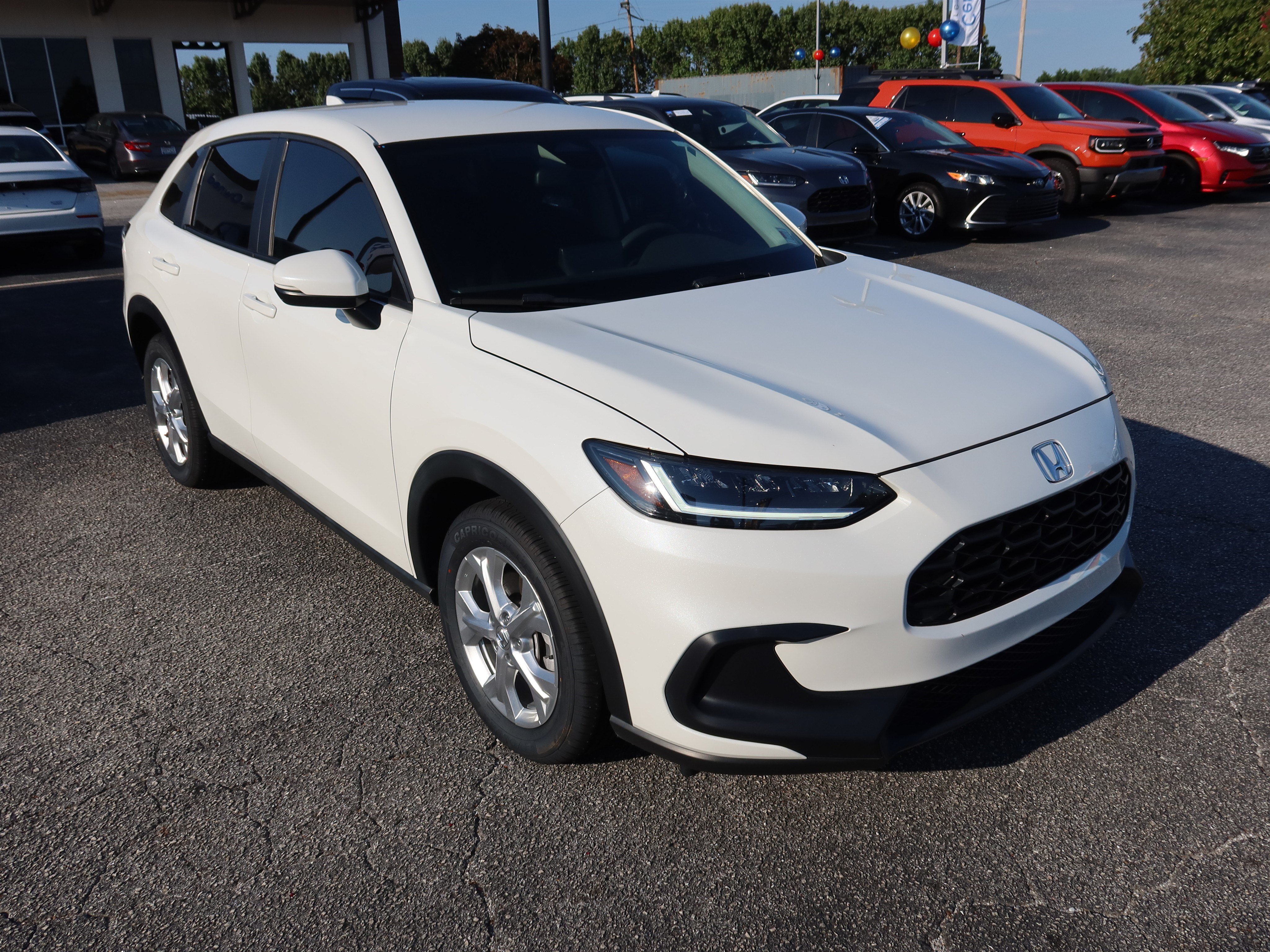 Certified 2024 Honda HR-V LX image 2