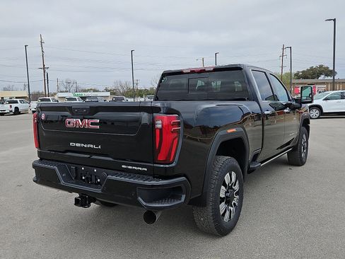 New 2026 GMC Sierra 2500 Denali w/ Denali Reserve Package image 5