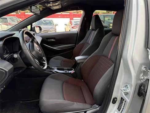 Used 2024 Toyota Corolla SE image 26